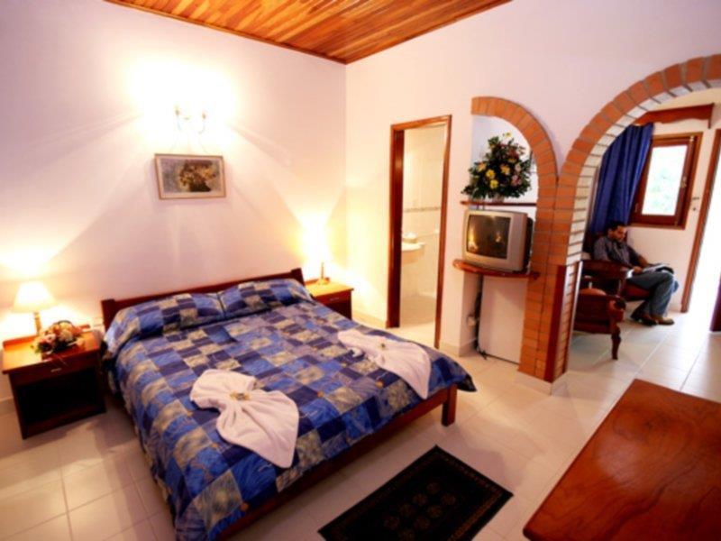 Hotel Portal Del Sol Asuncion Exteriör bild